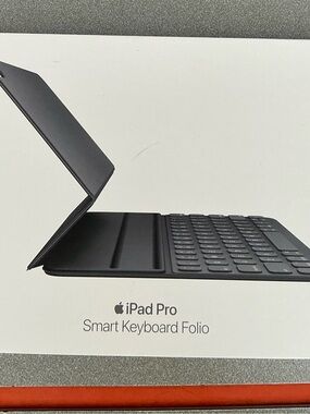 Apple iPad Pro Smart Keyboard Folio - Black